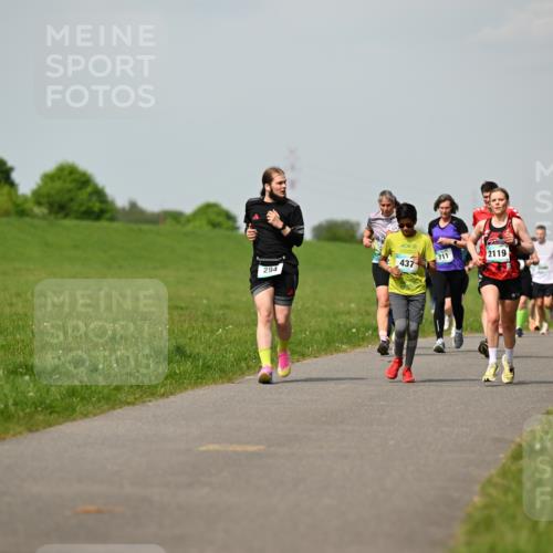 10.05.2026 - 8. Wedeler Halbmarathon Dr. Thomas Lammeyer http://msf.ph/oto/9694494 10.05.2026 11:19:33 Laufen 294, 437, 711, 2119 meine-sportfotos.de