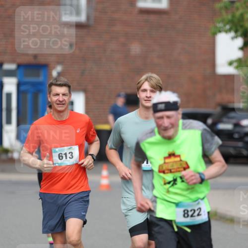 10.05.2026 - 8. Wedeler Halbmarathon Andreas Tolksdorf http://msf.ph/oto/9694518 10.05.2026 10:22:54 Laufen 613, 822 meine-sportfotos.de