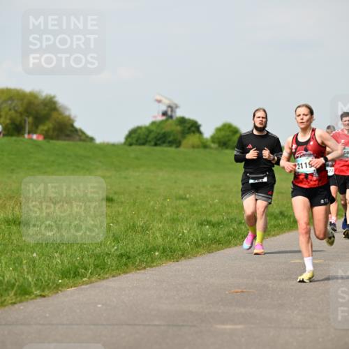 10.05.2026 - 8. Wedeler Halbmarathon Dr. Thomas Lammeyer http://msf.ph/oto/9694553 10.05.2026 11:19:37 Laufen 2115, 222, 437 meine-sportfotos.de