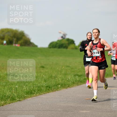 10.05.2026 - 8. Wedeler Halbmarathon Dr. Thomas Lammeyer http://msf.ph/oto/9694560 10.05.2026 11:19:38 Laufen 294, 2119, 437 meine-sportfotos.de
