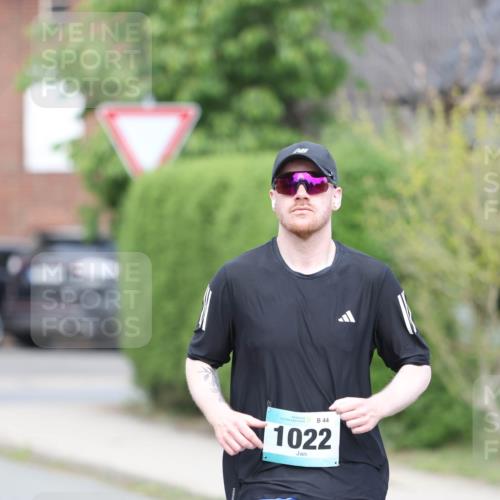 10.05.2026 - 8. Wedeler Halbmarathon Andreas Tolksdorf http://msf.ph/oto/9694568 10.05.2026 10:22:59 Laufen 44, 1022 meine-sportfotos.de