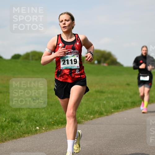 10.05.2026 - 8. Wedeler Halbmarathon Dr. Thomas Lammeyer http://msf.ph/oto/9694604 10.05.2026 11:19:40 Laufen 2119 meine-sportfotos.de