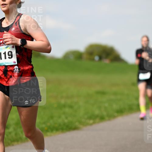 10.05.2026 - 8. Wedeler Halbmarathon Dr. Thomas Lammeyer http://msf.ph/oto/9694606 10.05.2026 11:19:40 Laufen 2119 meine-sportfotos.de