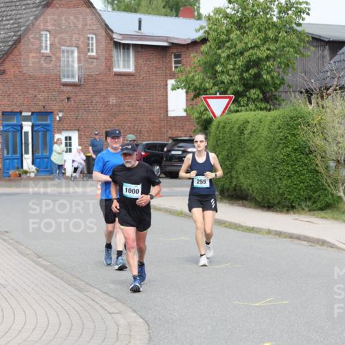 10.05.2026 - 8. Wedeler Halbmarathon Andreas Tolksdorf http://msf.ph/oto/9694686 10.05.2026 10:23:43 Laufen 382, 1000, 255 meine-sportfotos.de