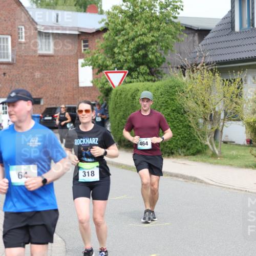 10.05.2026 - 8. Wedeler Halbmarathon Andreas Tolksdorf http://msf.ph/oto/9694704 10.05.2026 10:23:47 Laufen 64, 318, 464 meine-sportfotos.de