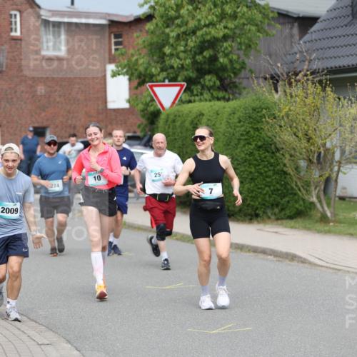 10.05.2026 - 8. Wedeler Halbmarathon Andreas Tolksdorf http://msf.ph/oto/9694740 10.05.2026 10:23:58 Laufen 2009, 274, 10, 25, 7 meine-sportfotos.de