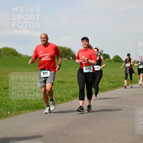 10.05.2026 - 8. Wedeler Halbmarathon Dr. Thomas Lammeyer http://msf.ph/oto/9694779 10.05.2026 11:19:55 Laufen 168, 873, 872, 1018 meine-sportfotos.de