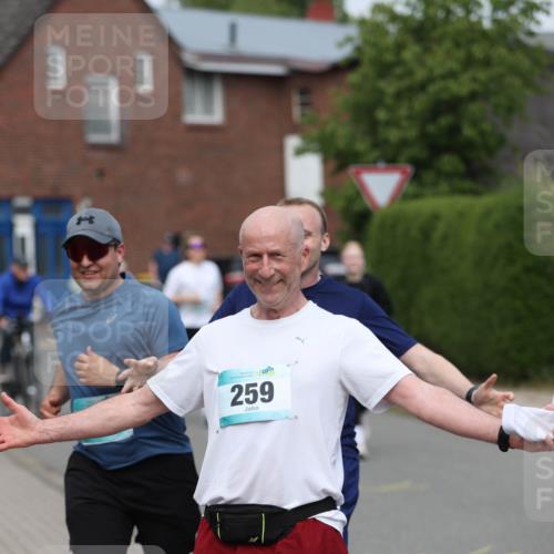 10.05.2026 - 8. Wedeler Halbmarathon Andreas Tolksdorf http://msf.ph/oto/9694813 10.05.2026 10:24:04 Laufen 259 meine-sportfotos.de