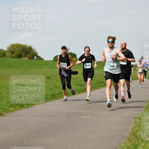 10.05.2026 - 8. Wedeler Halbmarathon Dr. Thomas Lammeyer http://msf.ph/oto/9694825 10.05.2026 11:19:58 Laufen 2211, 2154, 2210, 438 meine-sportfotos.de