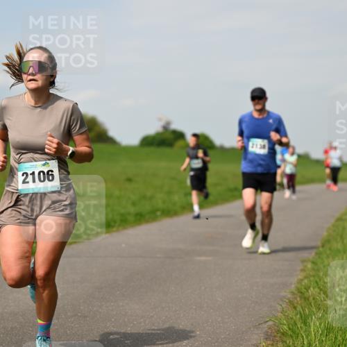 10.05.2026 - 8. Wedeler Halbmarathon Dr. Thomas Lammeyer http://msf.ph/oto/9694925 10.05.2026 11:20:06 Laufen 2106 meine-sportfotos.de