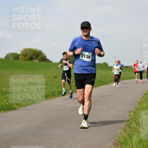 10.05.2026 - 8. Wedeler Halbmarathon Dr. Thomas Lammeyer http://msf.ph/oto/9694941 10.05.2026 11:20:07 Laufen 2244, 2138, 171 meine-sportfotos.de