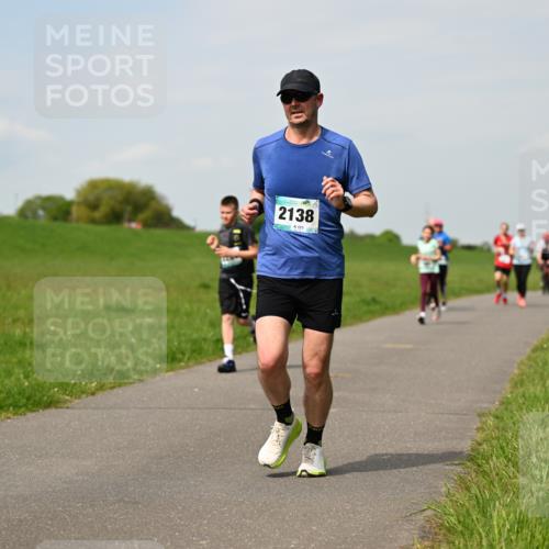10.05.2026 - 8. Wedeler Halbmarathon Dr. Thomas Lammeyer http://msf.ph/oto/9694949 10.05.2026 11:20:07 Laufen 2138, 171 meine-sportfotos.de