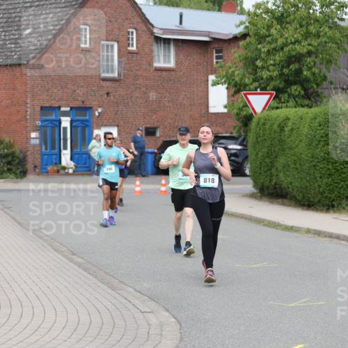 10.05.2026 - 8. Wedeler Halbmarathon Andreas Tolksdorf http://msf.ph/oto/9694991 10.05.2026 10:25:10 Laufen 396, 818 meine-sportfotos.de