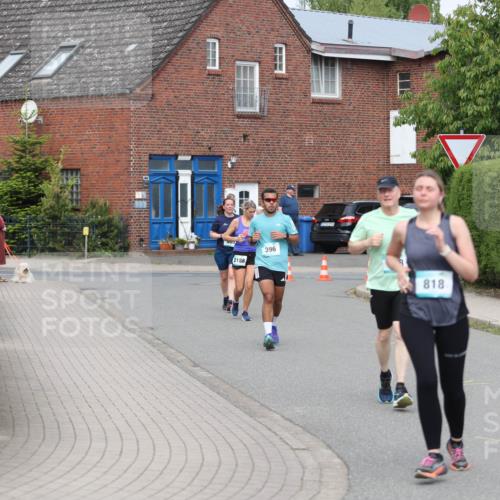 10.05.2026 - 8. Wedeler Halbmarathon Andreas Tolksdorf http://msf.ph/oto/9695006 10.05.2026 10:25:11 Laufen 403, 2188, 396, 818 meine-sportfotos.de