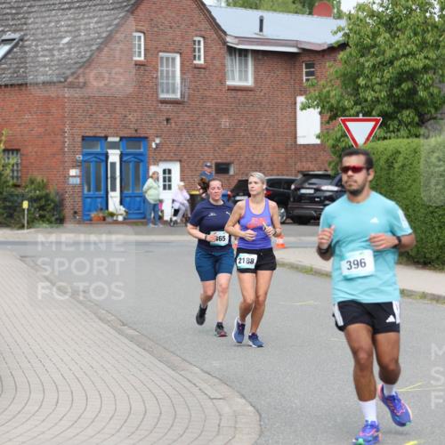 10.05.2026 - 8. Wedeler Halbmarathon Andreas Tolksdorf http://msf.ph/oto/9695061 10.05.2026 10:25:15 Laufen 30, 65, 2188, 396 meine-sportfotos.de