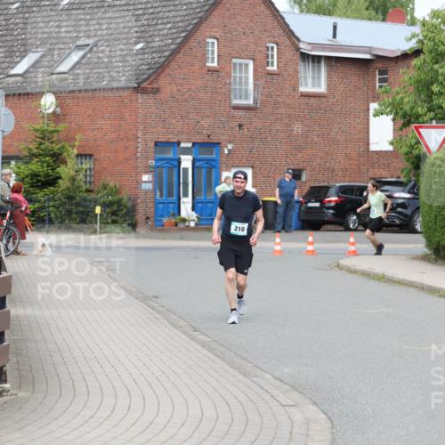10.05.2026 - 8. Wedeler Halbmarathon Andreas Tolksdorf http://msf.ph/oto/9695094 10.05.2026 10:25:25 Laufen 3, 210 meine-sportfotos.de