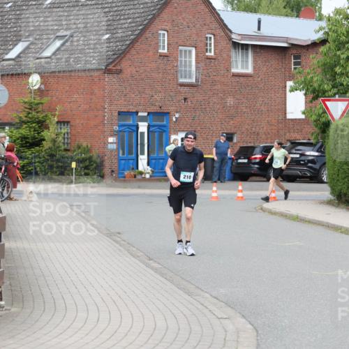10.05.2026 - 8. Wedeler Halbmarathon Andreas Tolksdorf http://msf.ph/oto/9695100 10.05.2026 10:25:25 Laufen 210 meine-sportfotos.de
