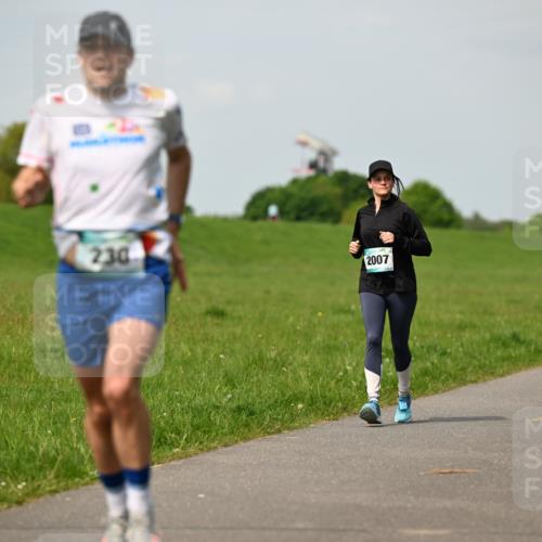 10.05.2026 - 8. Wedeler Halbmarathon Dr. Thomas Lammeyer http://msf.ph/oto/9695134 10.05.2026 11:20:29 Laufen 230, 2007 meine-sportfotos.de