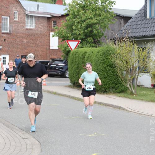 10.05.2026 - 8. Wedeler Halbmarathon Andreas Tolksdorf http://msf.ph/oto/9695220 10.05.2026 10:26:03 Laufen 327, 145, 292 meine-sportfotos.de