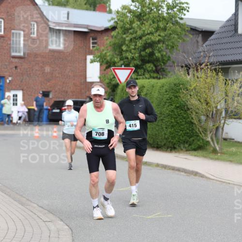 10.05.2026 - 8. Wedeler Halbmarathon Andreas Tolksdorf http://msf.ph/oto/9695299 10.05.2026 10:26:09 Laufen 415, 708 meine-sportfotos.de