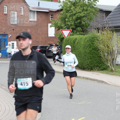 10.05.2026 - 8. Wedeler Halbmarathon Andreas Tolksdorf http://msf.ph/oto/9695310 10.05.2026 10:26:12 Laufen 415, 416 meine-sportfotos.de