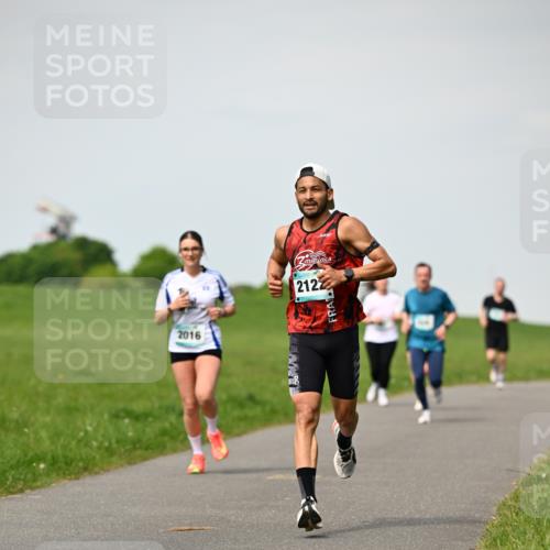 10.05.2026 - 8. Wedeler Halbmarathon Dr. Thomas Lammeyer http://msf.ph/oto/9695341 10.05.2026 11:21:18 Laufen 2016, 770, 2122 meine-sportfotos.de