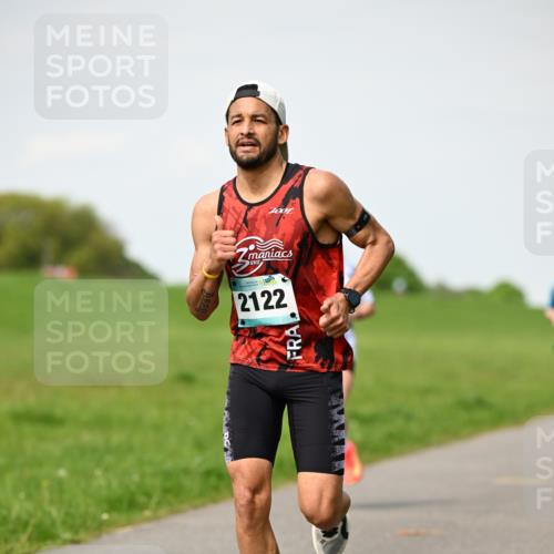 10.05.2026 - 8. Wedeler Halbmarathon Dr. Thomas Lammeyer http://msf.ph/oto/9695371 10.05.2026 11:21:20 Laufen 2122, 1001 meine-sportfotos.de