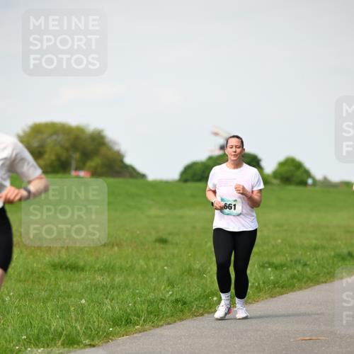 10.05.2026 - 8. Wedeler Halbmarathon Dr. Thomas Lammeyer http://msf.ph/oto/9695460 10.05.2026 11:21:27 Laufen 661 meine-sportfotos.de