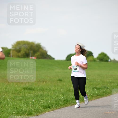10.05.2026 - 8. Wedeler Halbmarathon Dr. Thomas Lammeyer http://msf.ph/oto/9695464 10.05.2026 11:21:27 Laufen 661 meine-sportfotos.de
