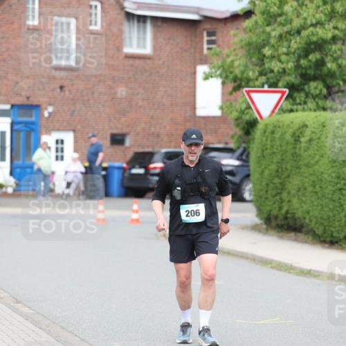10.05.2026 - 8. Wedeler Halbmarathon Andreas Tolksdorf http://msf.ph/oto/9695547 10.05.2026 10:27:15 Laufen 206 meine-sportfotos.de