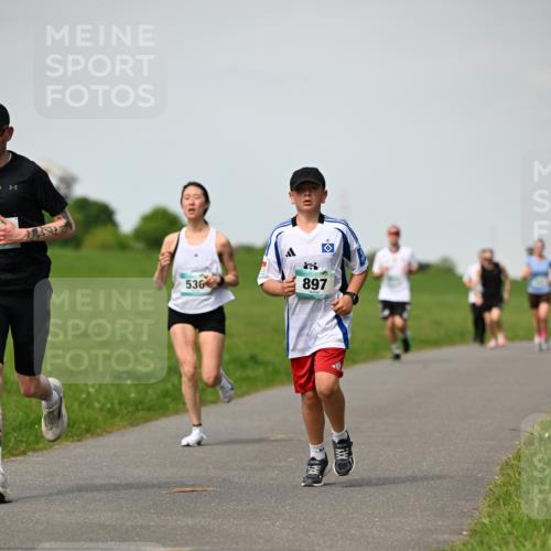 10.05.2026 - 8. Wedeler Halbmarathon Dr. Thomas Lammeyer http://msf.ph/oto/9695549 10.05.2026 11:21:34 Laufen 536, 897 meine-sportfotos.de