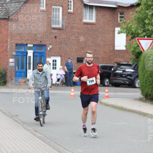 10.05.2026 - 8. Wedeler Halbmarathon Andreas Tolksdorf http://msf.ph/oto/9695589 10.05.2026 10:27:28 Laufen 799 meine-sportfotos.de
