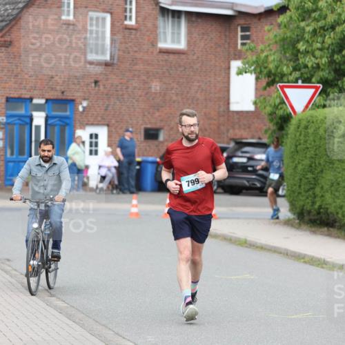 10.05.2026 - 8. Wedeler Halbmarathon Andreas Tolksdorf http://msf.ph/oto/9695607 10.05.2026 10:27:28 Laufen 799 meine-sportfotos.de