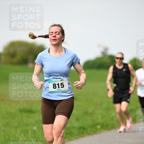 10.05.2026 - 8. Wedeler Halbmarathon Dr. Thomas Lammeyer http://msf.ph/oto/9695626 10.05.2026 11:21:45 Laufen 815 meine-sportfotos.de