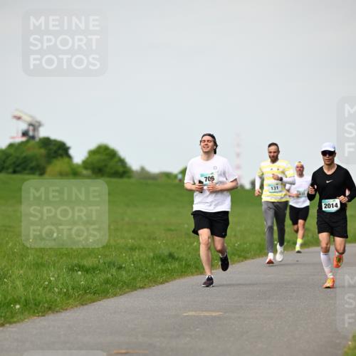 10.05.2026 - 8. Wedeler Halbmarathon Dr. Thomas Lammeyer http://msf.ph/oto/9695790 10.05.2026 11:22:05 Laufen 706, 131, 2014 meine-sportfotos.de