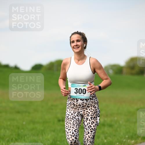 10.05.2026 - 8. Wedeler Halbmarathon Dr. Thomas Lammeyer http://msf.ph/oto/9695985 10.05.2026 11:22:48 Laufen 300 meine-sportfotos.de