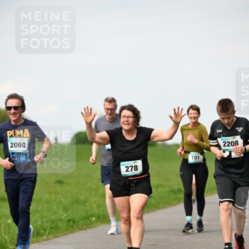 10.05.2026 - 8. Wedeler Halbmarathon Dr. Thomas Lammeyer http://msf.ph/oto/9695995 10.05.2026 11:22:51 Laufen 2060, 278, 701, 2208 meine-sportfotos.de