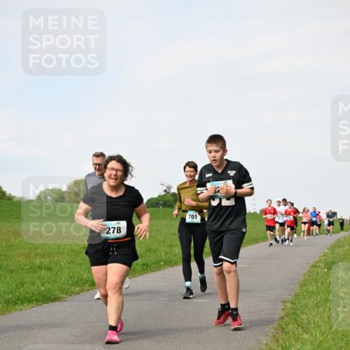 10.05.2026 - 8. Wedeler Halbmarathon Dr. Thomas Lammeyer http://msf.ph/oto/9696011 10.05.2026 11:22:53 Laufen 278, 701 meine-sportfotos.de