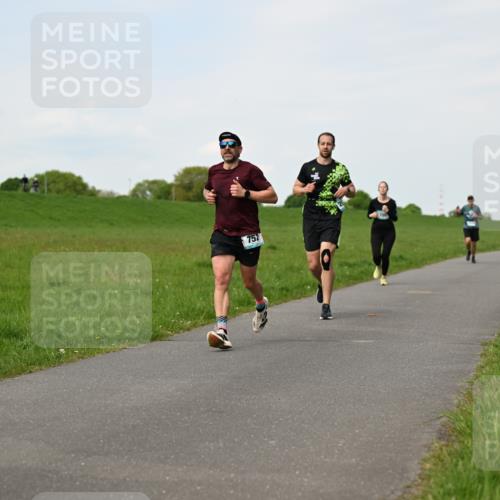 10.05.2026 - 8. Wedeler Halbmarathon Dr. Thomas Lammeyer http://msf.ph/oto/9696119 10.05.2026 11:23:21 Laufen 752 meine-sportfotos.de