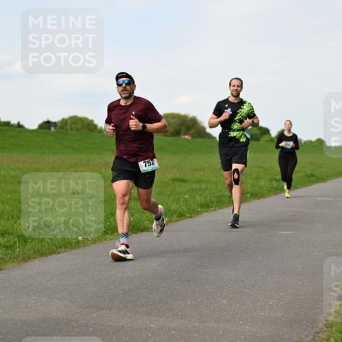 10.05.2026 - 8. Wedeler Halbmarathon Dr. Thomas Lammeyer http://msf.ph/oto/9696124 10.05.2026 11:23:21 Laufen 752 meine-sportfotos.de