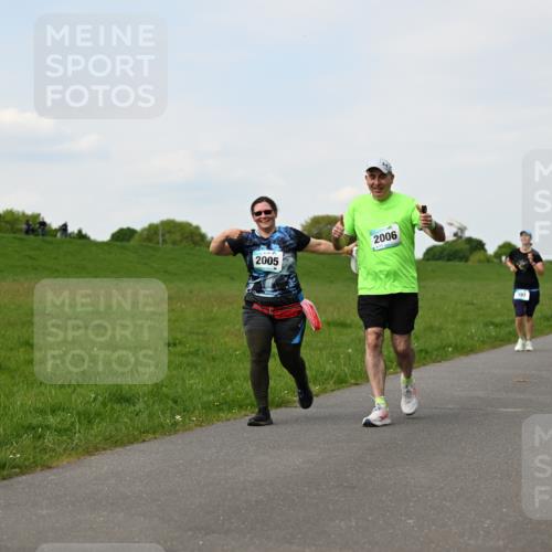 10.05.2026 - 8. Wedeler Halbmarathon Dr. Thomas Lammeyer http://msf.ph/oto/9696208 10.05.2026 11:23:46 Laufen 2005, 2006 meine-sportfotos.de