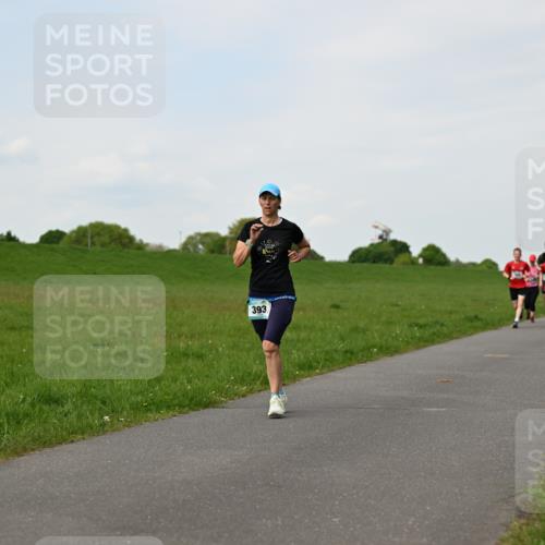 10.05.2026 - 8. Wedeler Halbmarathon Dr. Thomas Lammeyer http://msf.ph/oto/9696224 10.05.2026 11:23:51 Laufen 393 meine-sportfotos.de