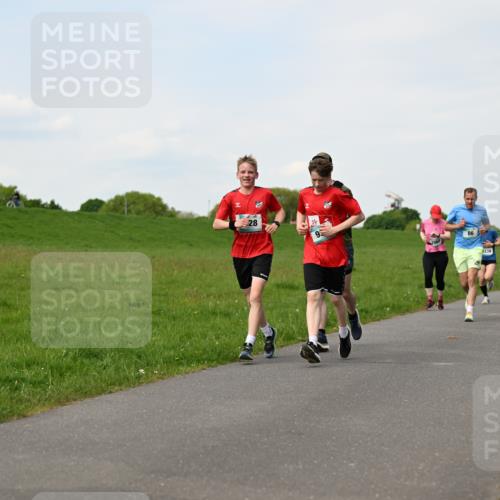 10.05.2026 - 8. Wedeler Halbmarathon Dr. Thomas Lammeyer http://msf.ph/oto/9696246 10.05.2026 11:23:58 Laufen  meine-sportfotos.de