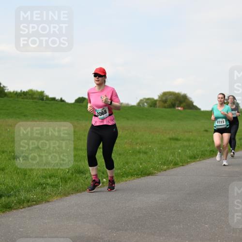 10.05.2026 - 8. Wedeler Halbmarathon Dr. Thomas Lammeyer http://msf.ph/oto/9696282 10.05.2026 11:24:04 Laufen 2068, 2223, 327 meine-sportfotos.de