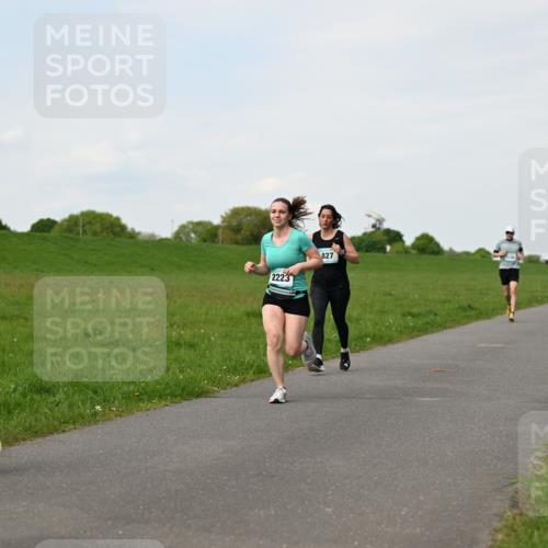10.05.2026 - 8. Wedeler Halbmarathon Dr. Thomas Lammeyer http://msf.ph/oto/9696284 10.05.2026 11:24:05 Laufen 2223, 827 meine-sportfotos.de