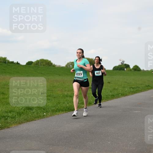 10.05.2026 - 8. Wedeler Halbmarathon Dr. Thomas Lammeyer http://msf.ph/oto/9696288 10.05.2026 11:24:06 Laufen 2068, 2223, 827 meine-sportfotos.de