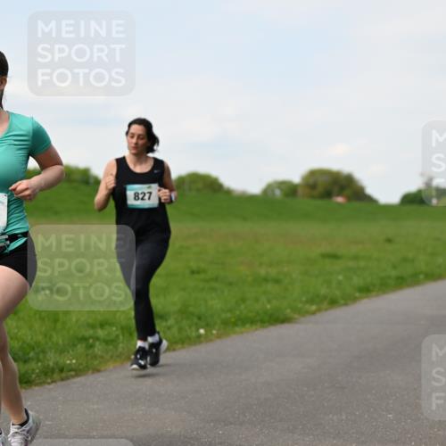 10.05.2026 - 8. Wedeler Halbmarathon Dr. Thomas Lammeyer http://msf.ph/oto/9696295 10.05.2026 11:24:08 Laufen 2223, 827 meine-sportfotos.de