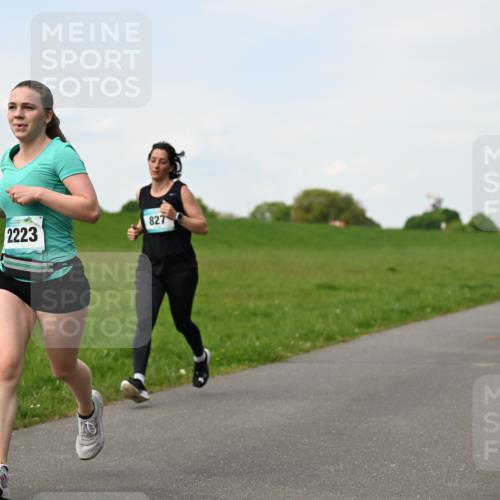 10.05.2026 - 8. Wedeler Halbmarathon Dr. Thomas Lammeyer http://msf.ph/oto/9696297 10.05.2026 11:24:07 Laufen 827, 2223 meine-sportfotos.de