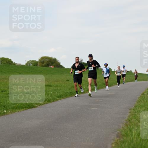 10.05.2026 - 8. Wedeler Halbmarathon Dr. Thomas Lammeyer http://msf.ph/oto/9696331 10.05.2026 11:24:18 Laufen 2107, 122 meine-sportfotos.de