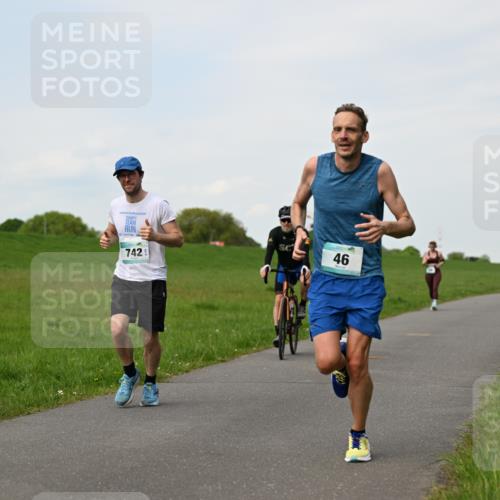 10.05.2026 - 8. Wedeler Halbmarathon Dr. Thomas Lammeyer http://msf.ph/oto/9696385 10.05.2026 11:24:28 Laufen 2025, 742 meine-sportfotos.de